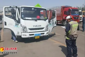 大车小车都能办！乌鲁木齐首个全车型二手车登记服务站启用图片