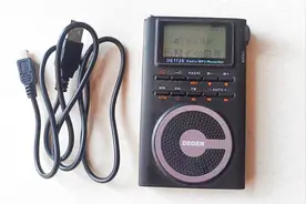 外形像MP3播放器，支持全波段搜台，这款国产收音机听广播更方便图片