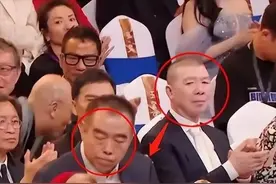 65岁冯小刚又坐第二排，从独孤求败到透明人，他的结局已注定图片