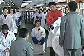 27年前，河南小伙誓死不跪韩国女老板惨被开除，如今过得怎样？图片