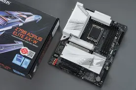 第13代酷睿的高颜值甜品座驾技嘉Z790 AORUS ELITE AX-W雪雕主板测评图片