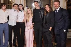 贝克汉姆全家巴黎看秀太养眼，男俊女美气质出众，走到哪美到哪!图片