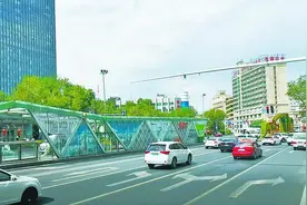 新增左右转混合车道通行更便捷图片