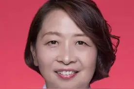 宝宝莫名笑，家长心发毛......这是发生啥事儿了？图片