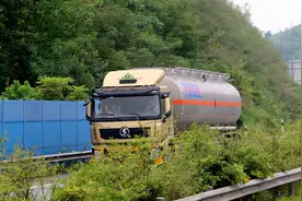 危险品运输中押运员形同虚设？图片