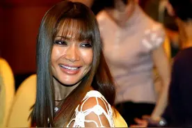 张咪：与女儿10年不联系，患癌后女儿精心照顾，当外婆后宠爱外孙图片