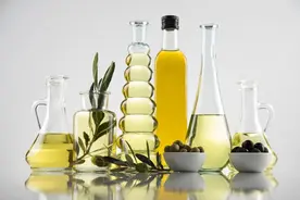 没想到最适合炒菜的油是这种油，推荐4种平替油图片