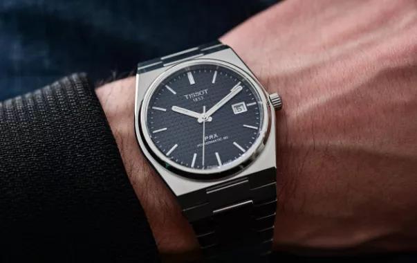 3000���Ҽ�λ���������ֵ���