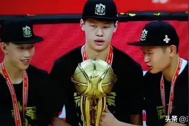 厉害！石家庄二中，首夺全国总冠军图片