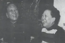 00年耿飚与世长辞，妻子赵兰香接受采访感慨：总觉得他并没有离开图片