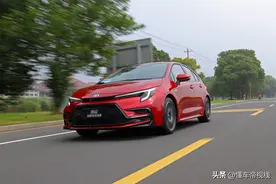 新车 | 换装第五代混动系统，性能改进/配置调整，试驾新款丰田雷凌图片