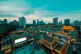“五一”假期看南昌︱万寿宫街区迎来各地游人打卡图片