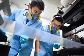 石墨烯电池就是“割韭菜”？三分钟告诉你，它和铅酸到底有啥区别图片