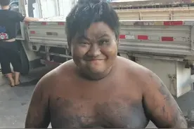 轮胎哥：19岁240斤小伙补轮胎爆红，饭量惊人，网友：修车界大佬图片