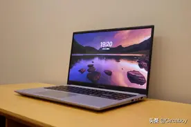 华硕无双轻薄笔记本拆机加内存硬盘教程图片