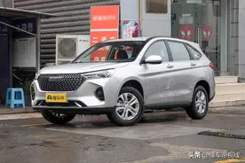 新车｜售价7.19万元，2023款哈弗M6低配到店实拍，搭1.5T+6MT图片