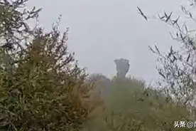 重庆江津、巴南、綦江交界的麒麟峰香炉石，古有一石旺三县的说法图片