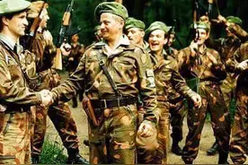 曾经的匈牙利人民军装备有多先进？从其与时俱进的迷彩就能看出来图片