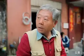 61岁的范伟，再次爆红全网，离开赵本山，是他最正确的选择图片