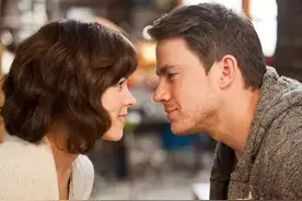 男女之间有暧昧关系，往往从做这三件事开始图片