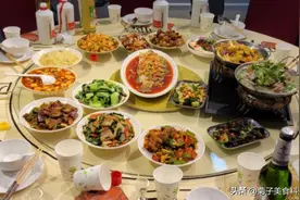 参加酒局别只会说干！牢记3个“敬酒”万能公式，让你惊艳众人图片