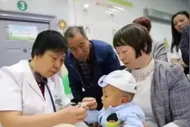 商洛市中心医院最美医务工作者张晓慧：大爱汩汩润“患儿”，医者仁心守健康图片