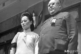 带着3个老婆和8吨黄金逃亡美国，后挥霍一空，晚年想回家被拒绝图片