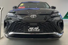 实拍全新丰田威飒：外观“黑武士”，内饰奢华，价格是真惊喜图片