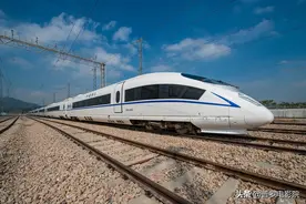高铁国产化存在遗憾，西方垄断3％核心零件，外企早已经赚够图片