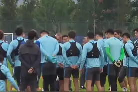 52岁欧洲名帅亲承愿意执教国足：球迷劝诫“不要祸害自己”图片