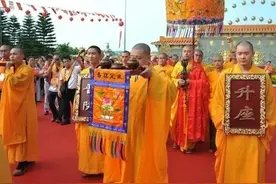 寺院的几种通修法会图片