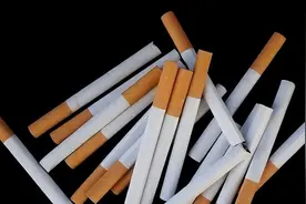 香烟里的尼古丁并不致癌，吸烟有害健康是错的？本文揭开真相图片