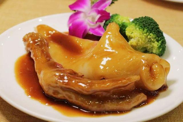 鲍汁鹅掌扣花胶 2026年鲍汁扣鹅掌的做法