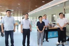 泊头市市委书记张荣霞一行来我县考察交流图片