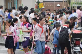 暑假要来啦！河南多地公布中小学生放假时间，学生坐不住了图片