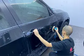 翻新一辆“破烂不堪”的08年宝马X5，20万公里了，还想再战15年图片