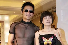 男星红毯作妖记！透视衣、驴蹄子鞋、超短裤，太辣眼睛了图片