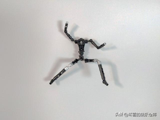 融合！与我携手战斗吧，布鲁可超动积木人捷德奥特曼参上