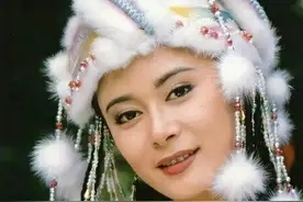 “塞娅公主”罕见晒老公，男方长相帅气撞脸郑伊健，两人相伴14年图片