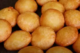 炸糖糕不用买，详细配方告诉你，个个空心鼓大泡，酥脆香甜真好吃图片