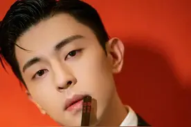 不顾父母反对，执意要踏入娱乐圈的邓伦，终究还是让爸爸失望了图片