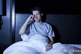 夜里1点-3点总醒？简单两味药，安心神，泻肝火，让你一觉到天亮图片