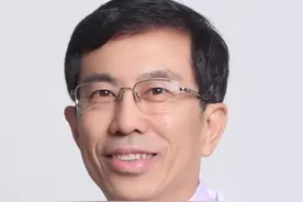 郑州大学第一附属医院消化病院刘冰熔教授团队内镜逆行阑尾炎治疗（ERAT）研究成果荣登国际著名期刊封面图片