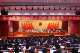 【两会时间】梁山县检察院检察长周文军向人代会作报告图片