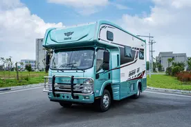 新款五十铃房车上市，18度电500L大水箱！驿路亦家赛德卡700图片