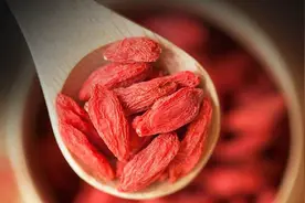 你不知道的“生姜加枸杞”，原来它们的作用这么多，赶紧学做起来图片