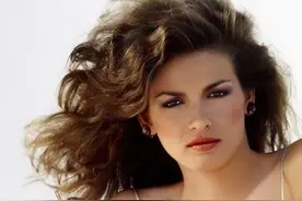 她是美艳的超模鼻祖，18岁靠美貌走红却被情人抛弃，26岁悲惨离世图片