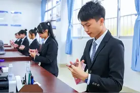 这四本证书已经被取消，考下来也是一文不值，考生不要白费力气了图片