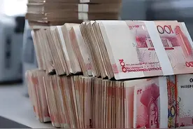 别再被网络洗脑了！100万存款在国内处于什么水平？实话太扎心了图片