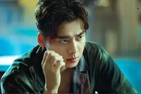 “背景强大”李易峰：捏脸王思聪，被多次袒护，两人到底啥关系？图片